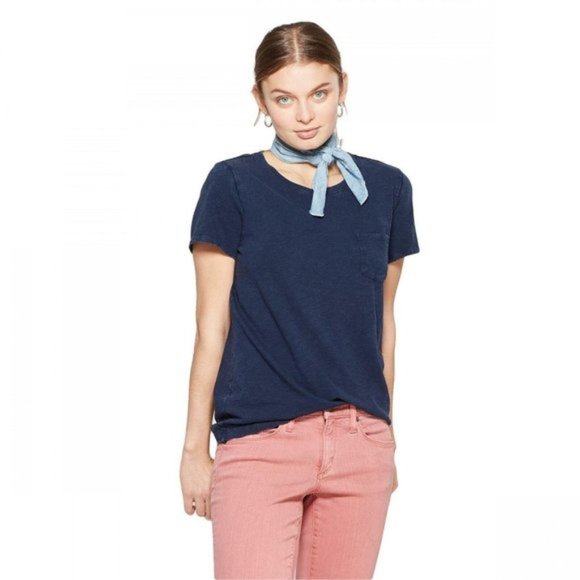 universal thread pocket tee